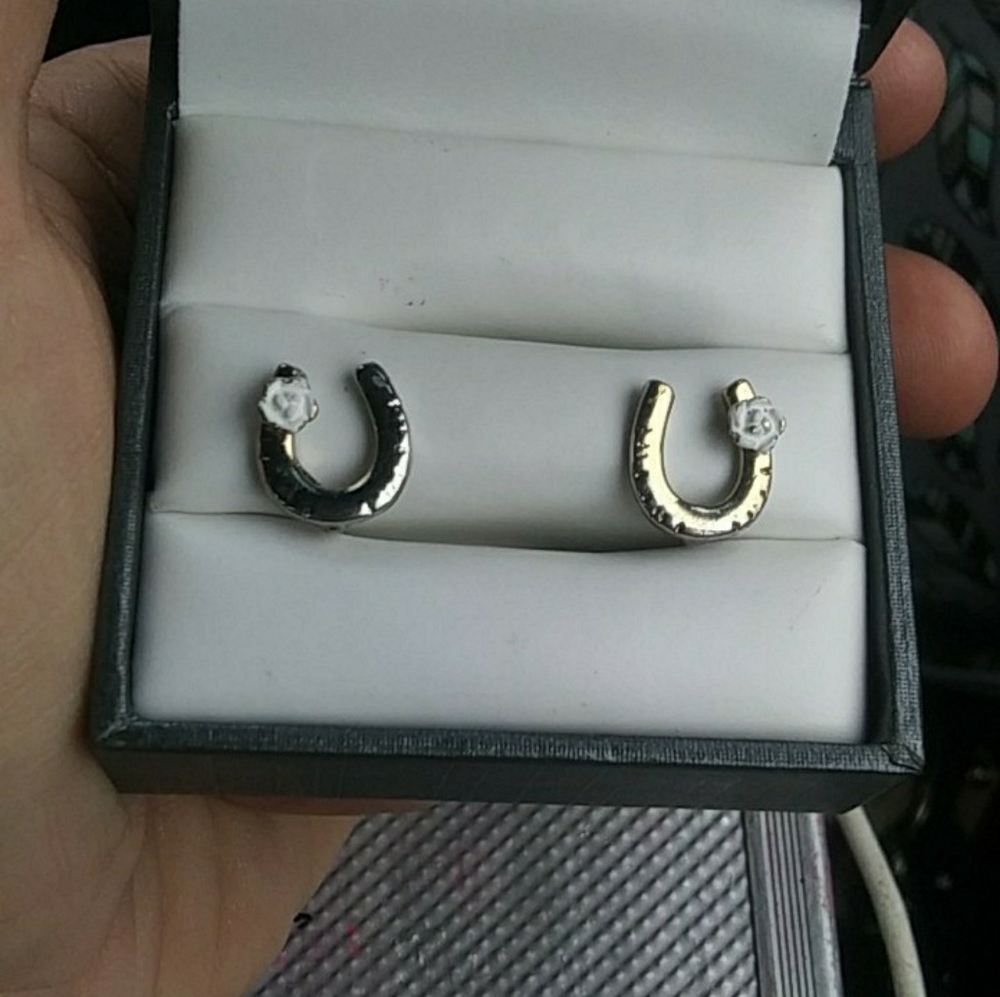 Gold ear rings
